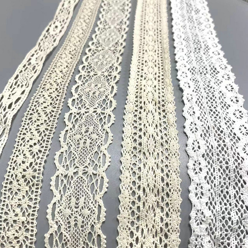 Crochet Lacedaemonium, artis code on fingertips