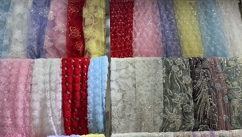 gravibus sponsalis fabricae locum cum globulis et sequins
